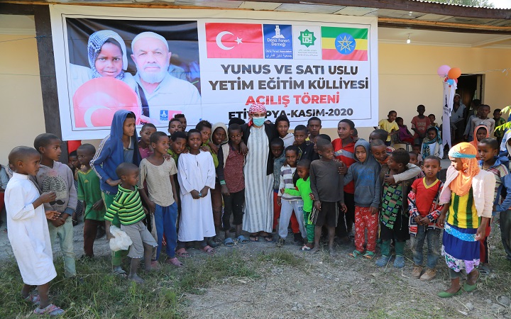 Etiyopya'da gözler ışığa, yetimler eğitime kavuşuyor